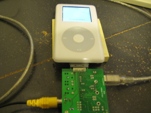 Photo of an iPod Photo attached to the Ultradock